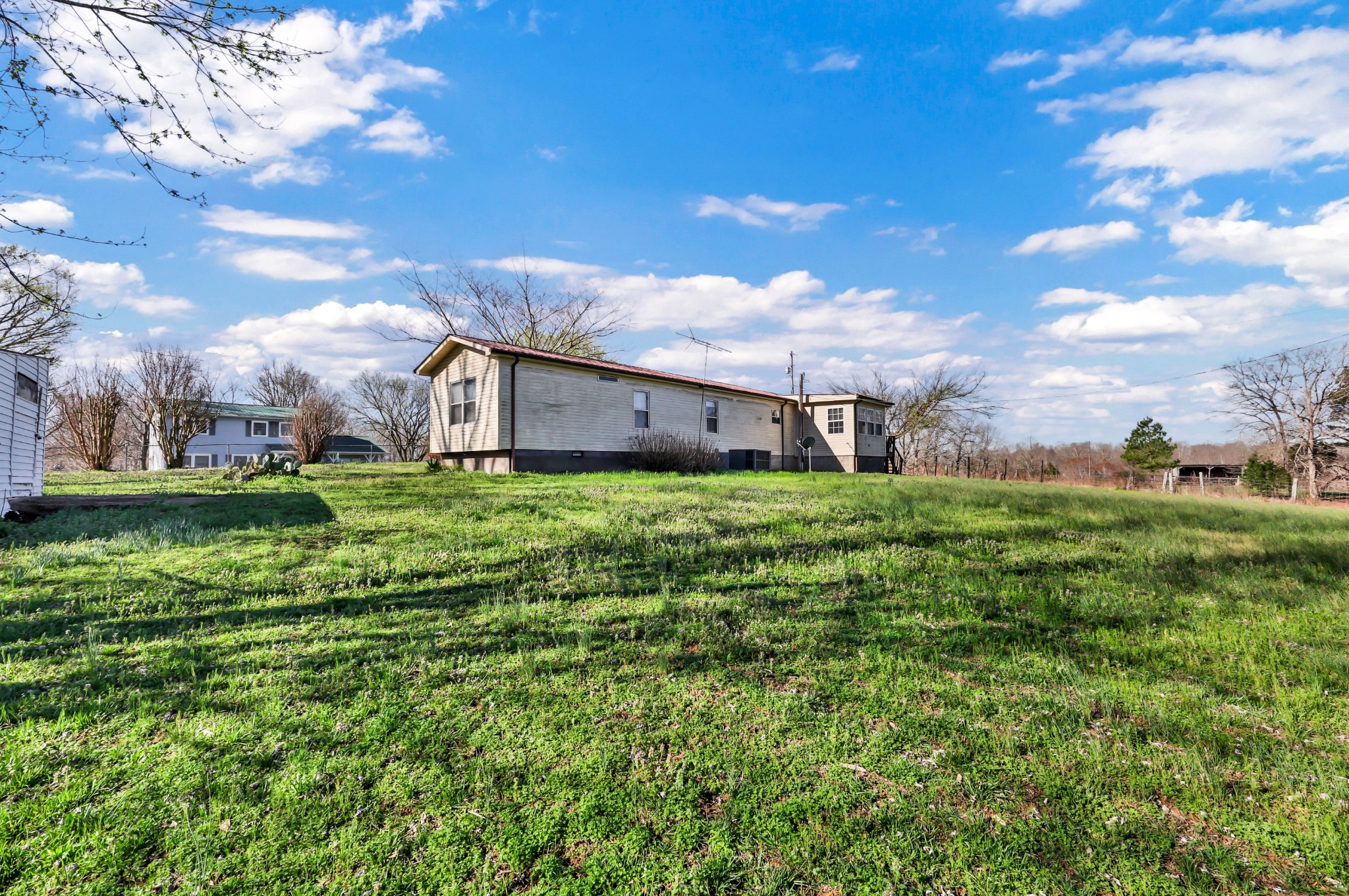 1765 Woolworth Rd