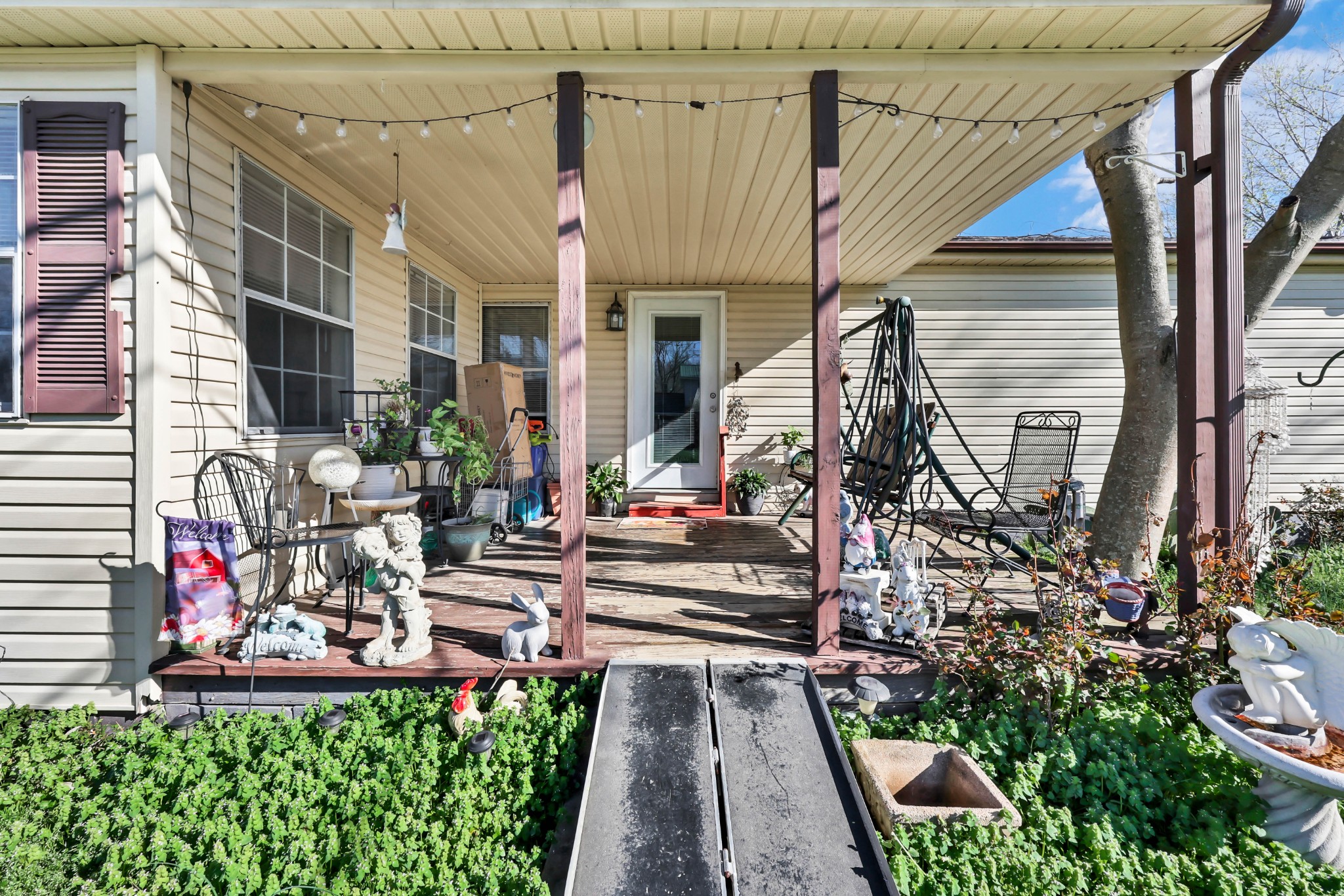 1765 Woolworth Rd