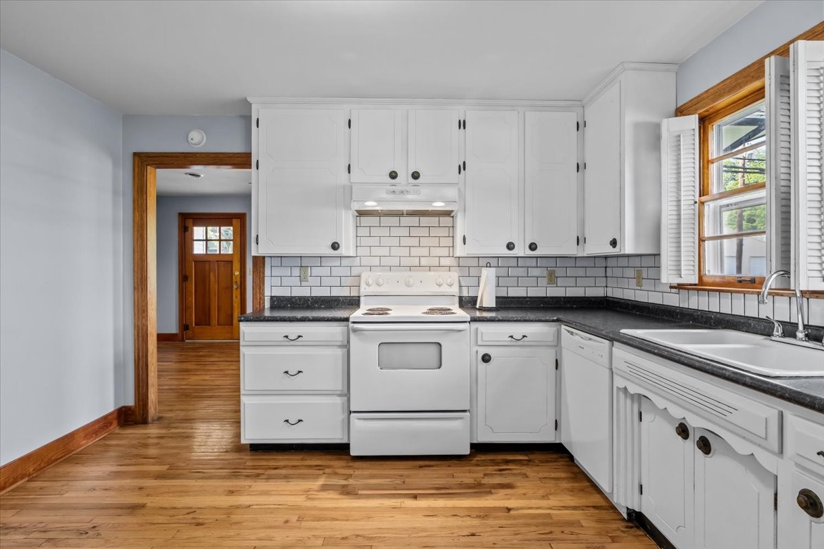 4540 W Main St