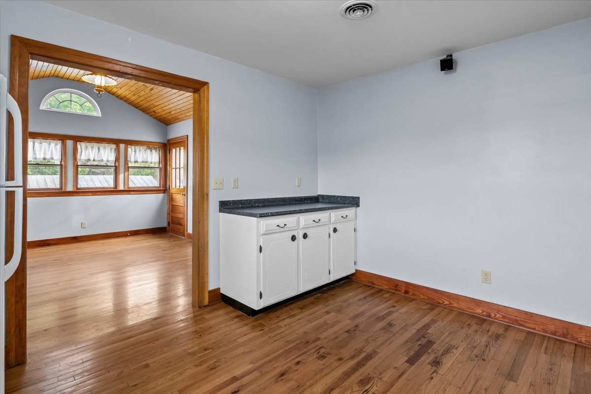 4540 W Main St