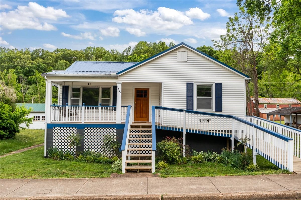 4540 W Main St
