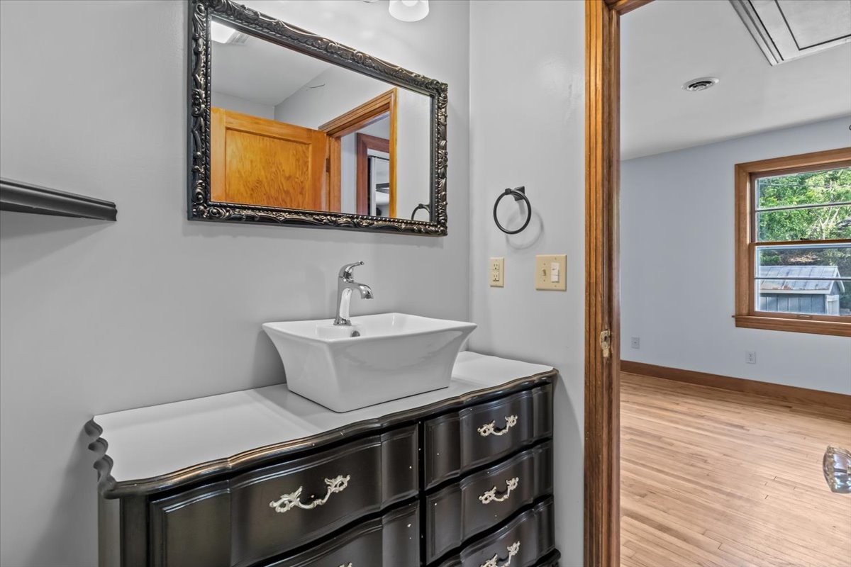 4540 W Main St