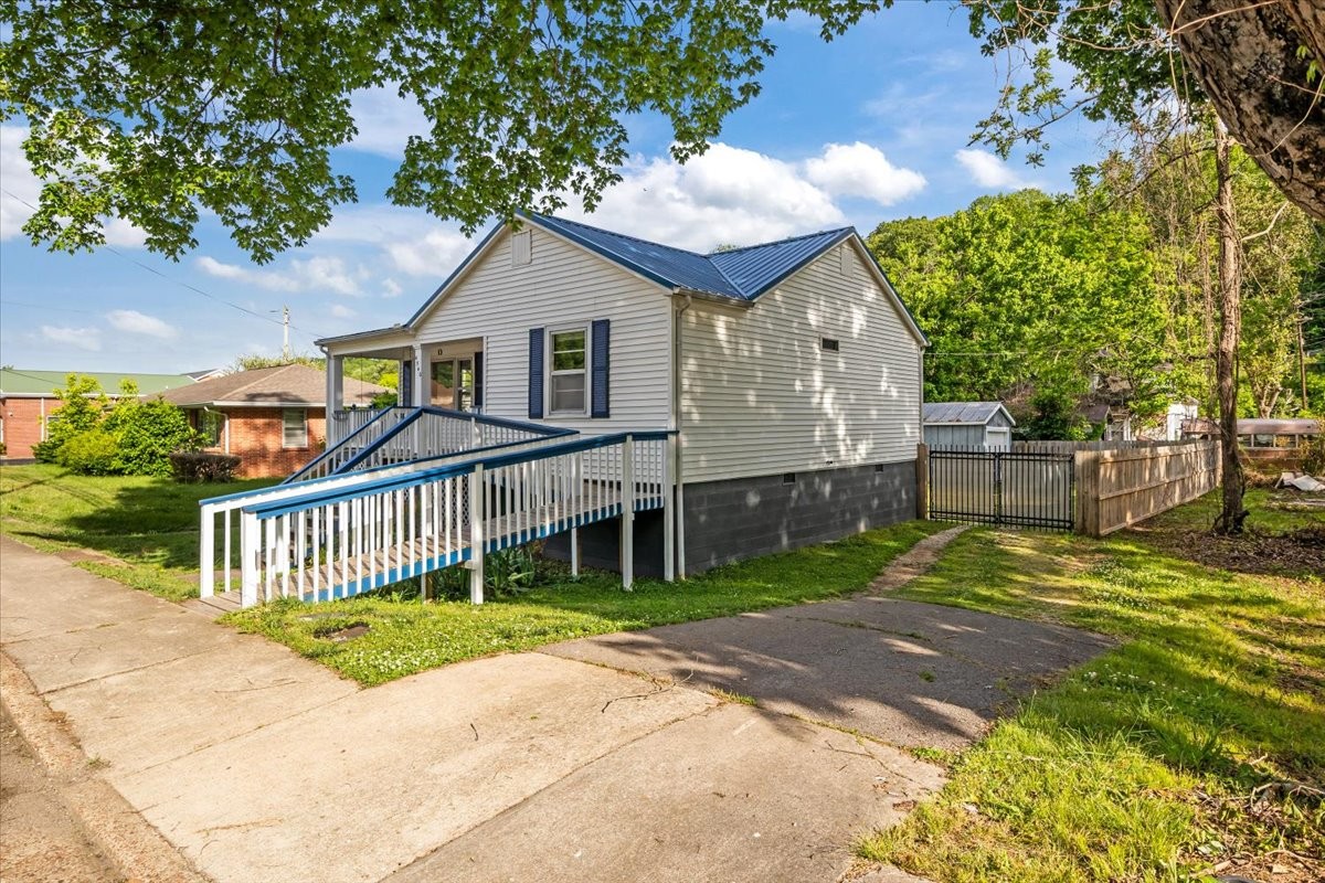 4540 W Main St
