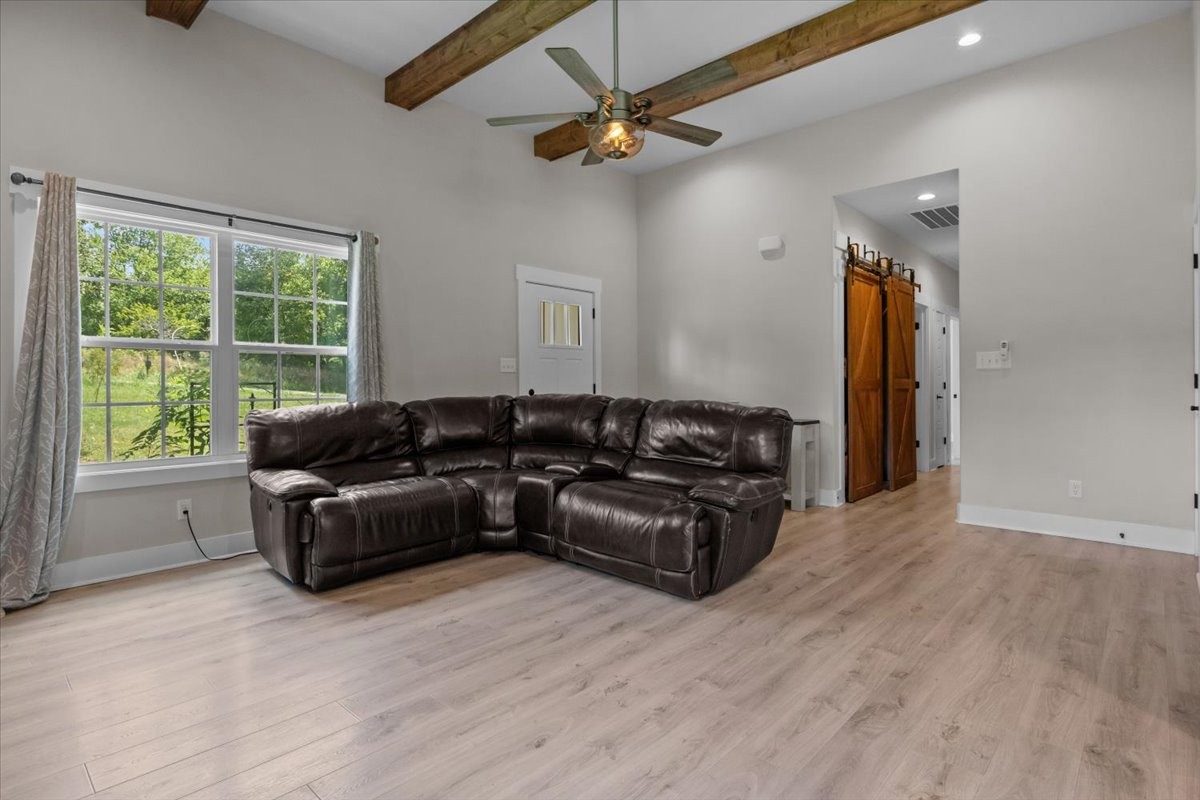 180 Alonzo Pl