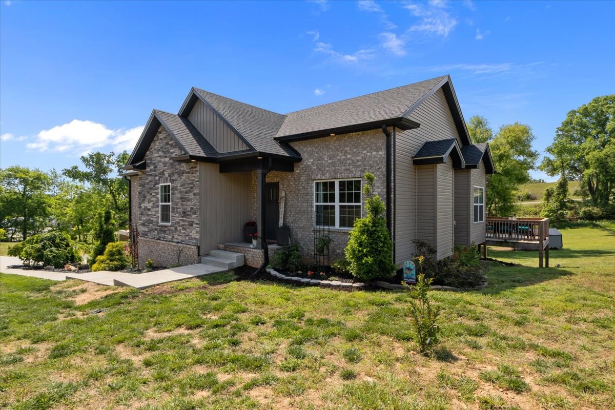 180 Alonzo Pl