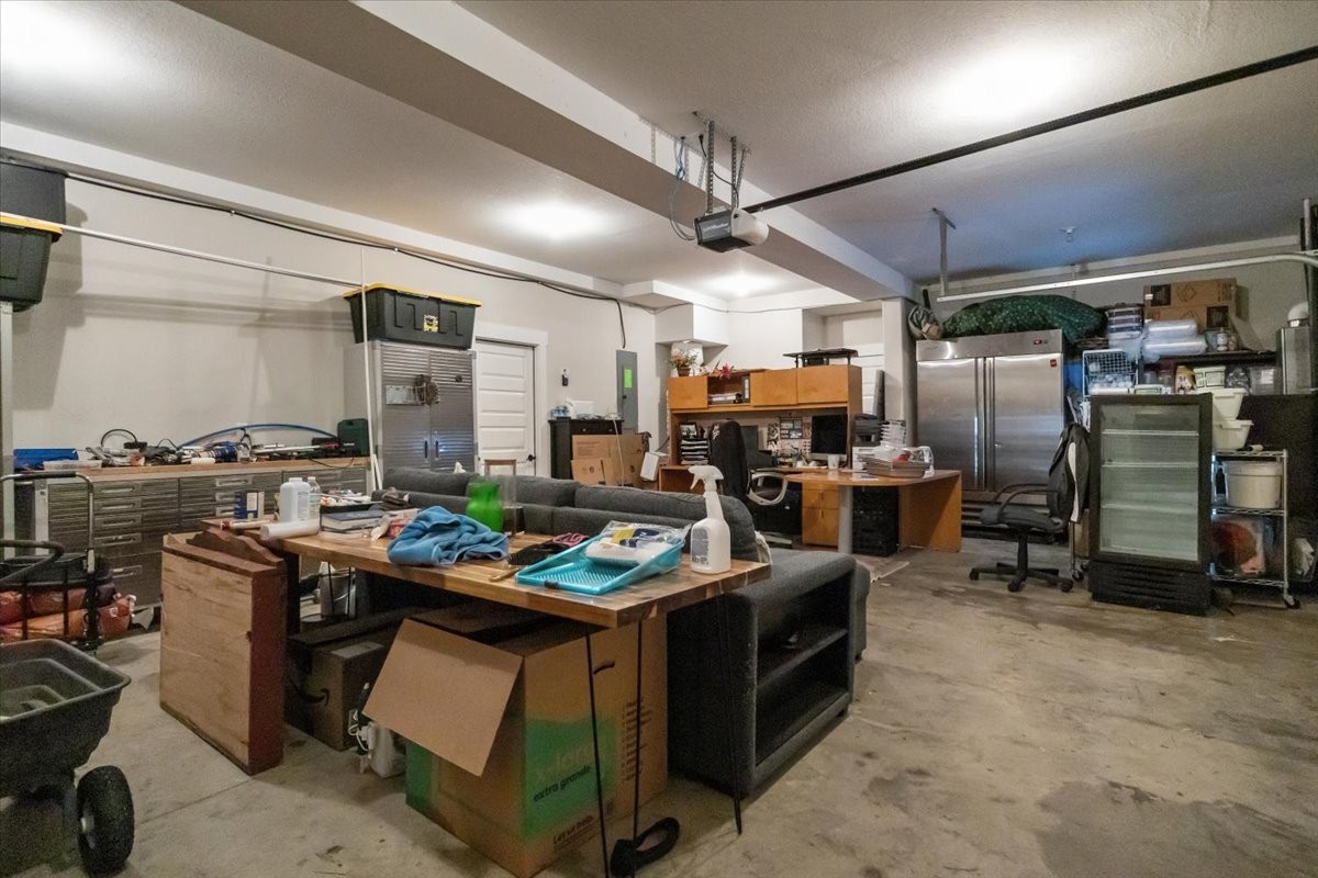 180 Alonzo Pl
