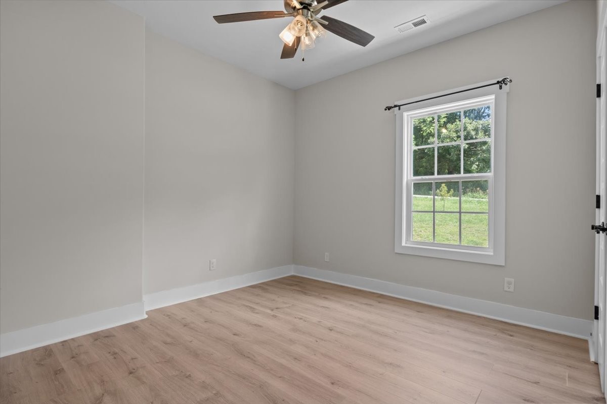 180 Alonzo Pl