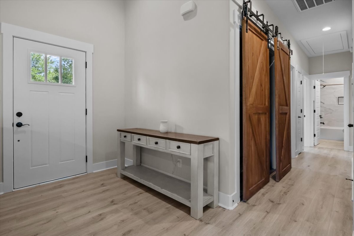 180 Alonzo Pl