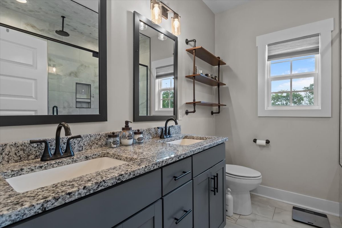180 Alonzo Pl