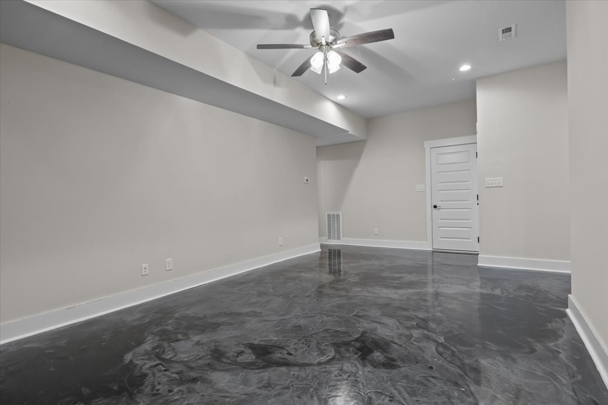 180 Alonzo Pl