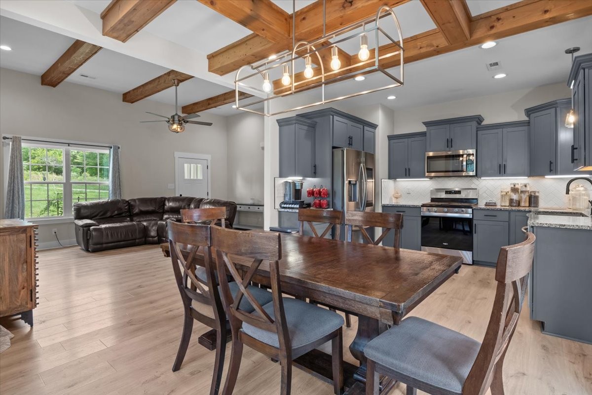 180 Alonzo Pl