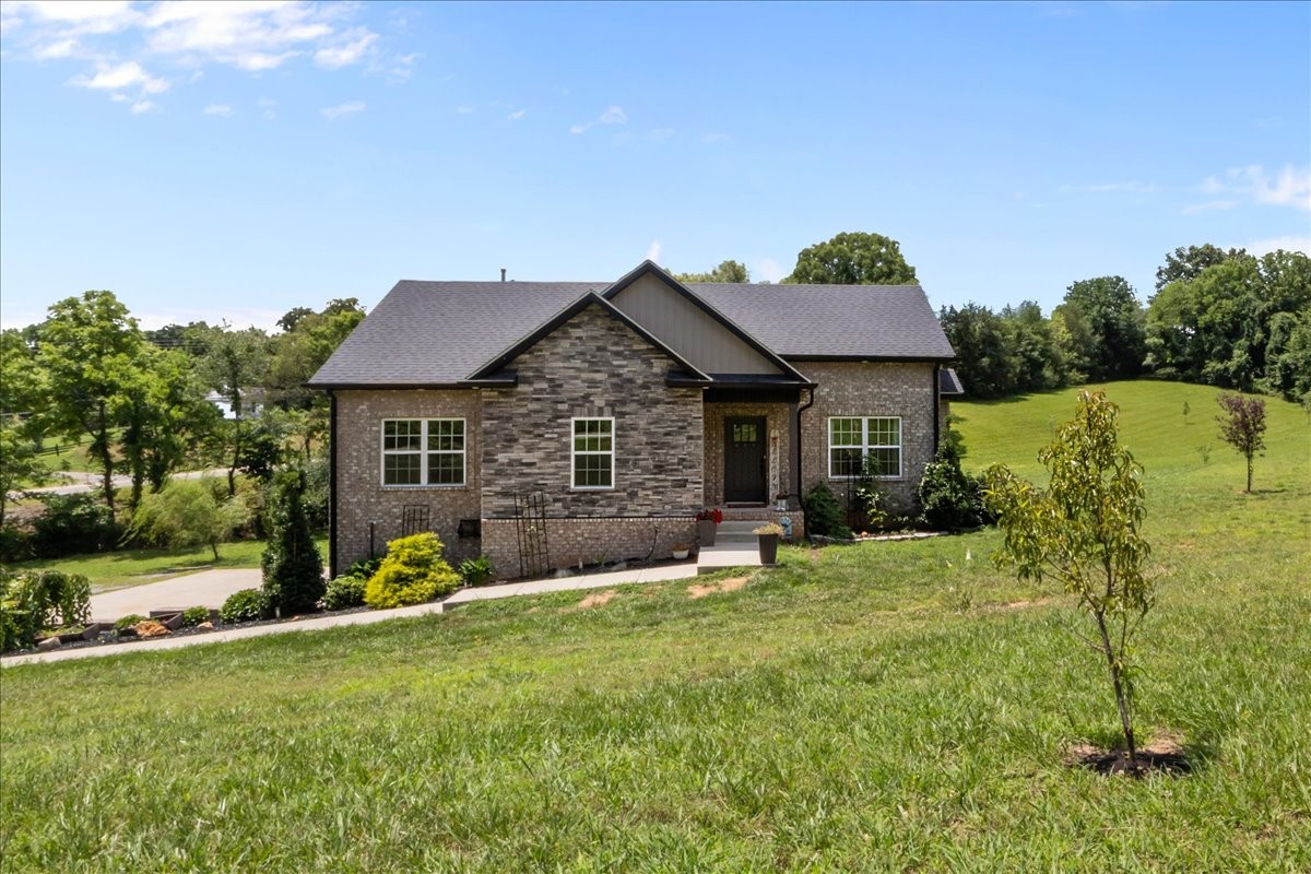 180 Alonzo Pl