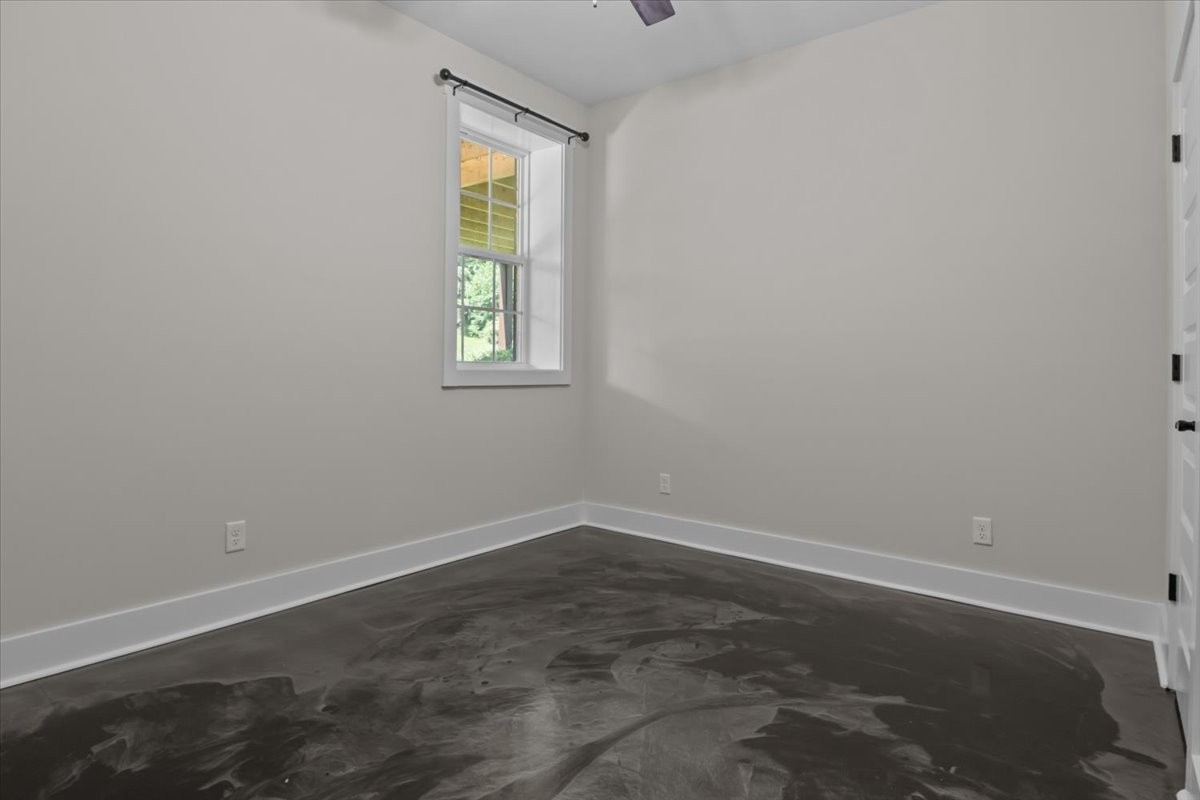 180 Alonzo Pl