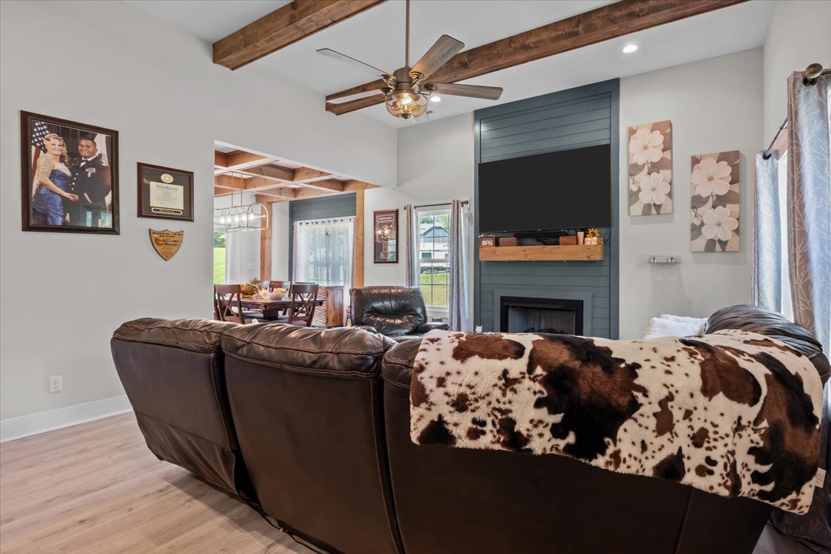 180 Alonzo Pl