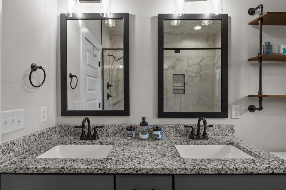180 Alonzo Pl