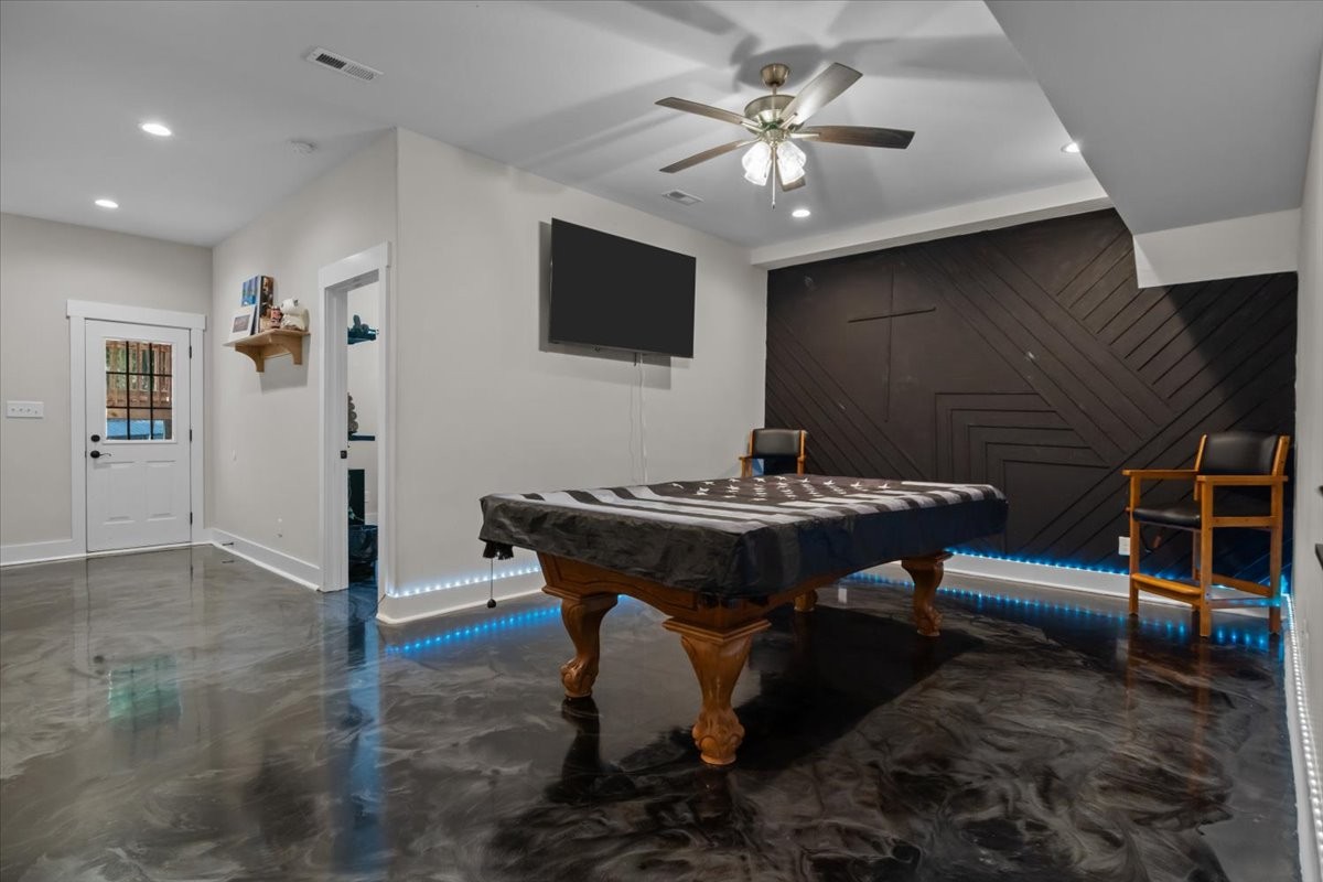 180 Alonzo Pl