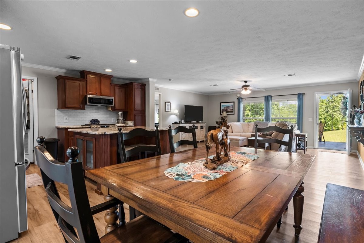 254 Shiloh Hollow Rd