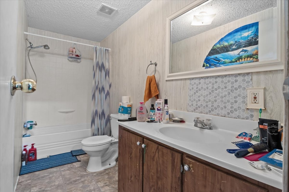 54 Tyler Ln