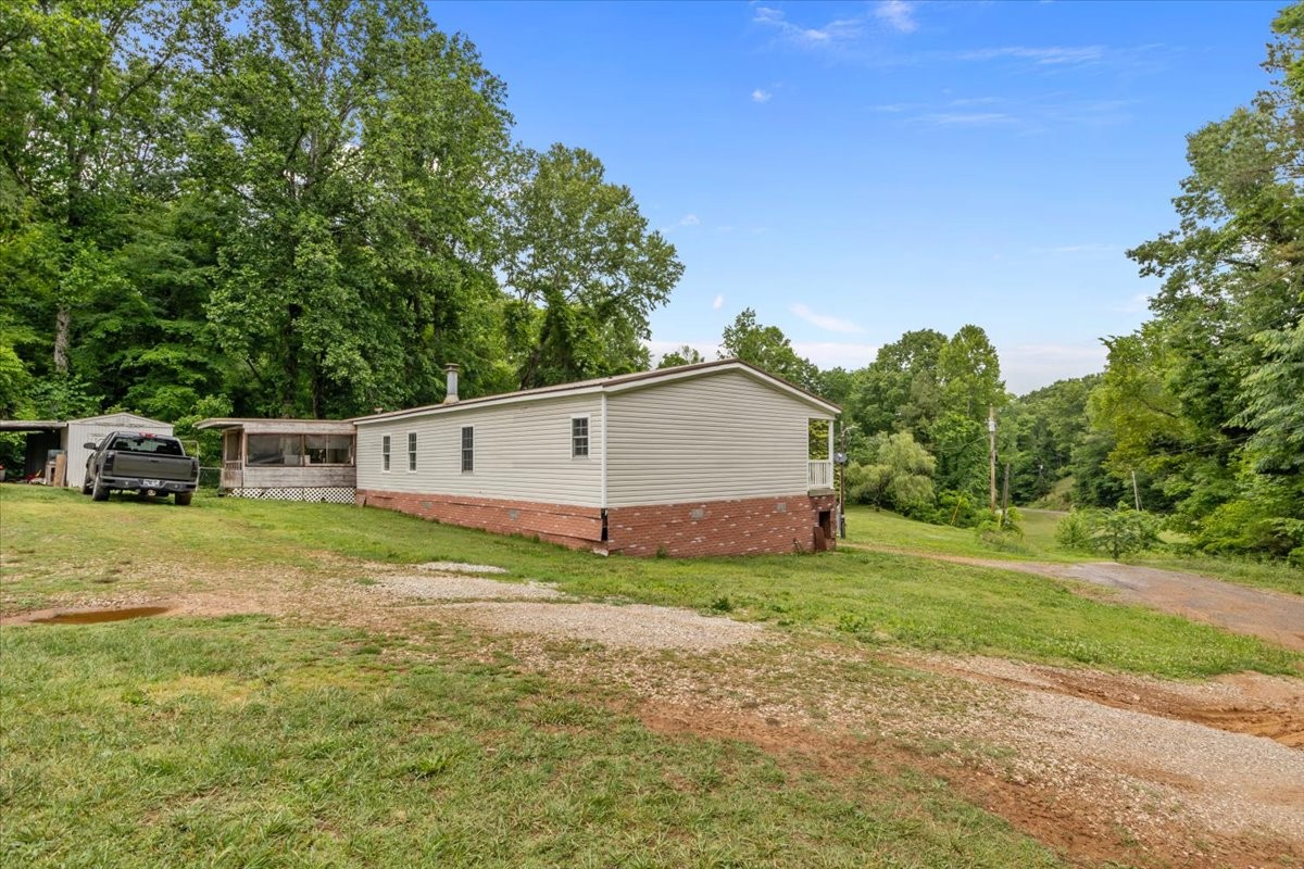54 Tyler Ln