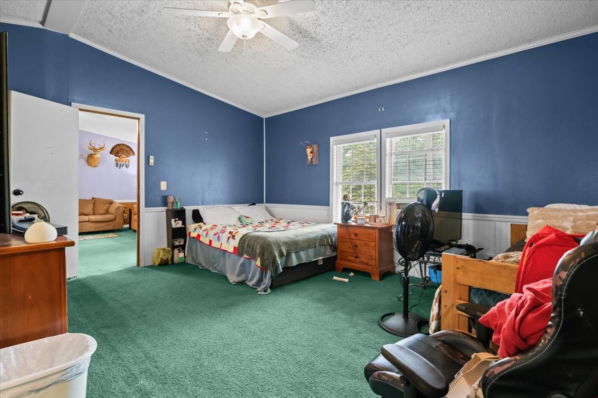 54 Tyler Ln