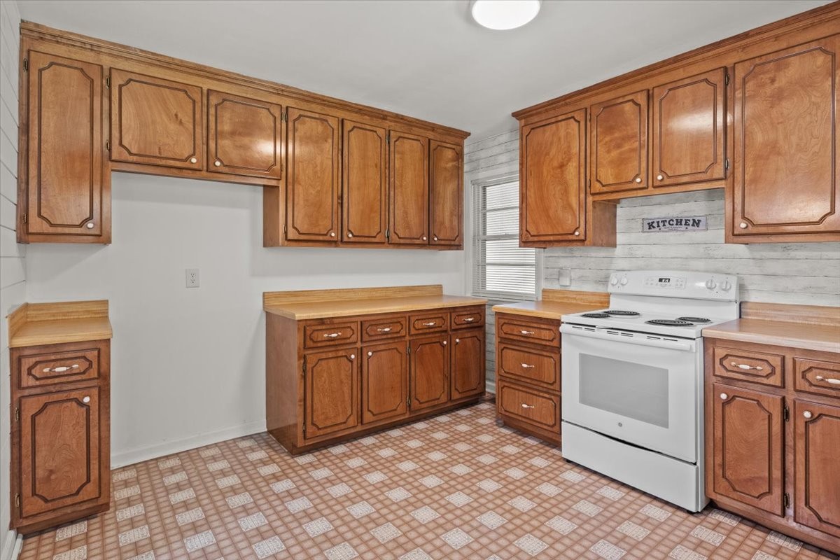 220 Roby Dr