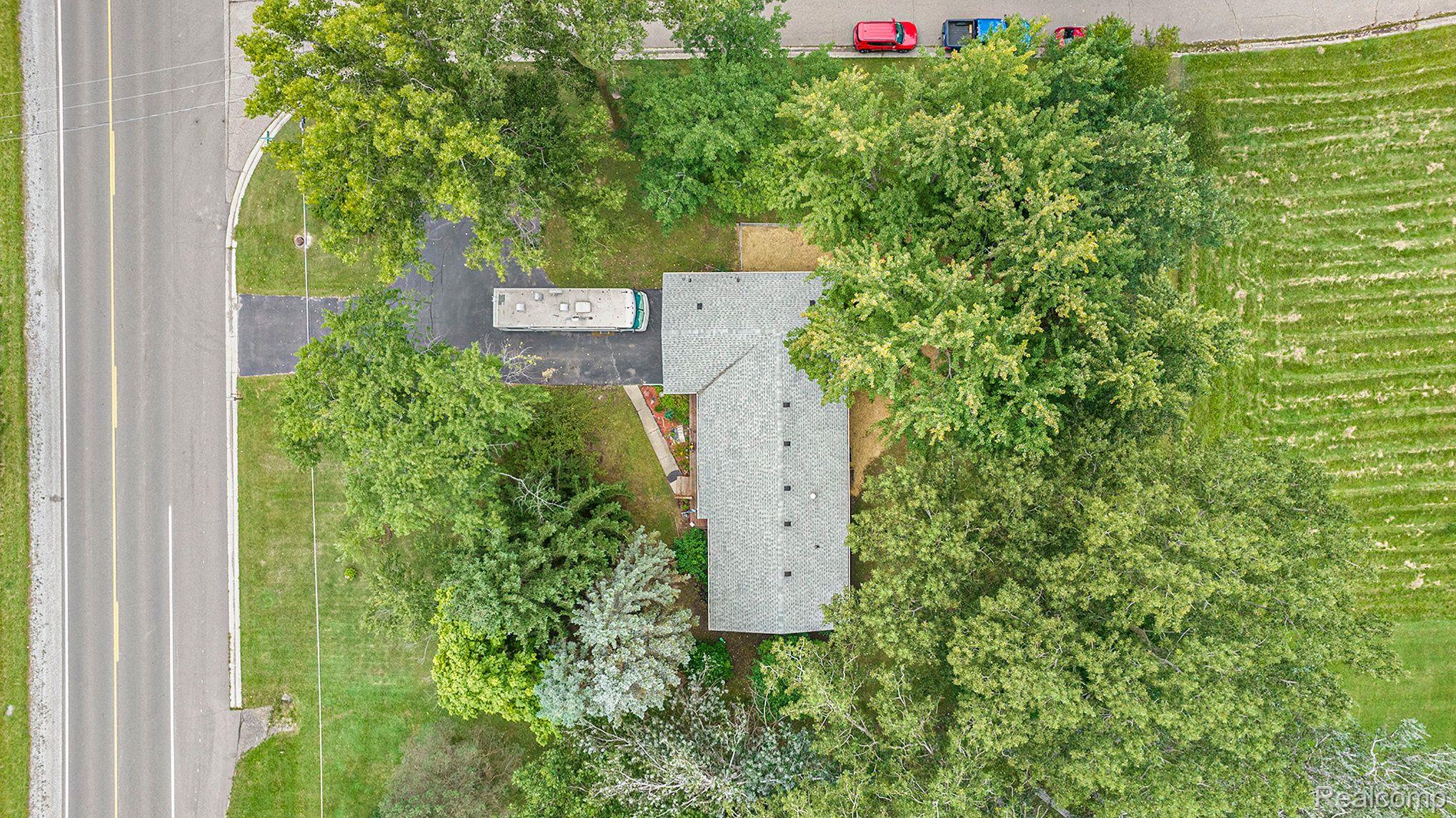 6218 W MOUNT MORRIS Road