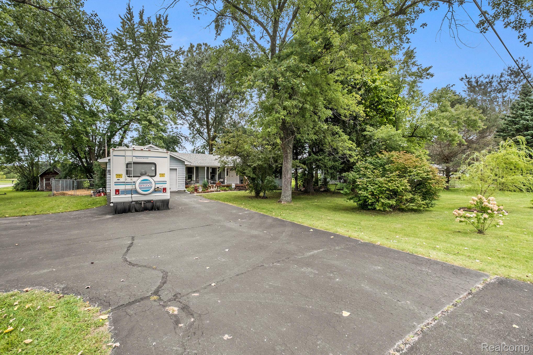 6218 W MOUNT MORRIS Road