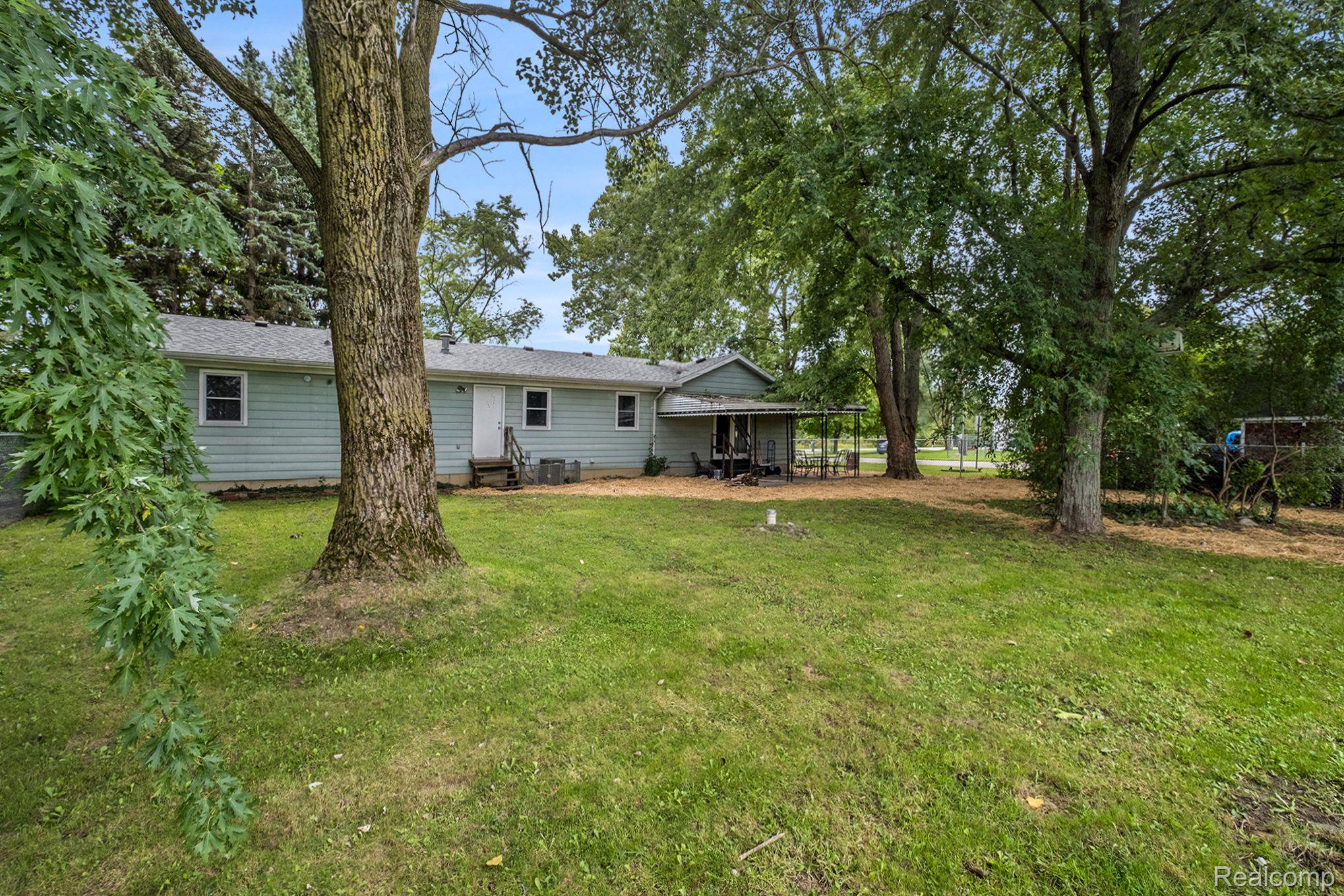 6218 W MOUNT MORRIS Road