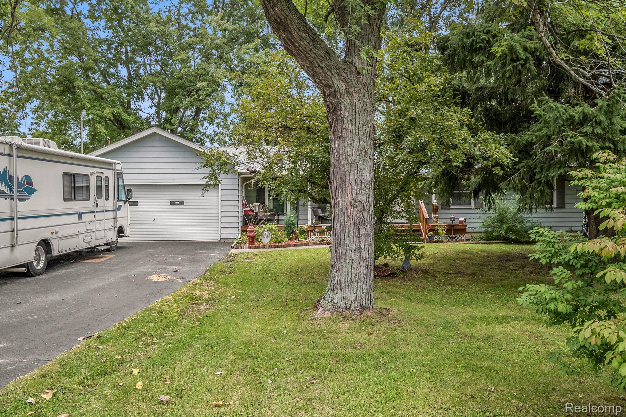 6218 W MOUNT MORRIS Road