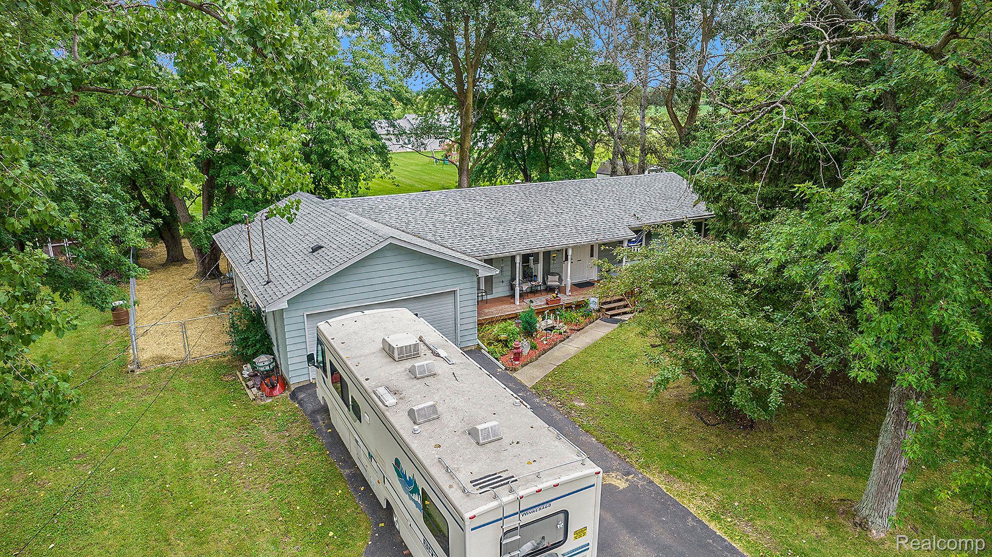 6218 W MOUNT MORRIS Road