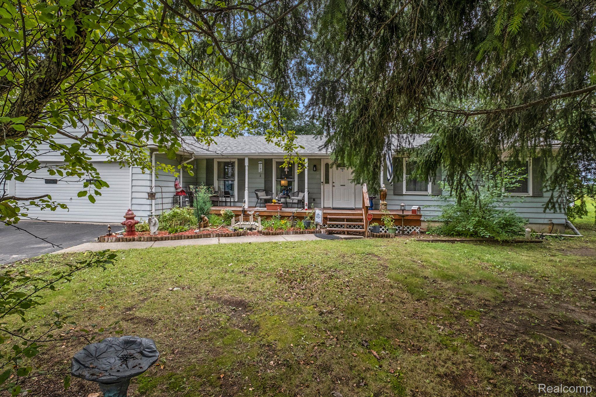 6218 W MOUNT MORRIS Road