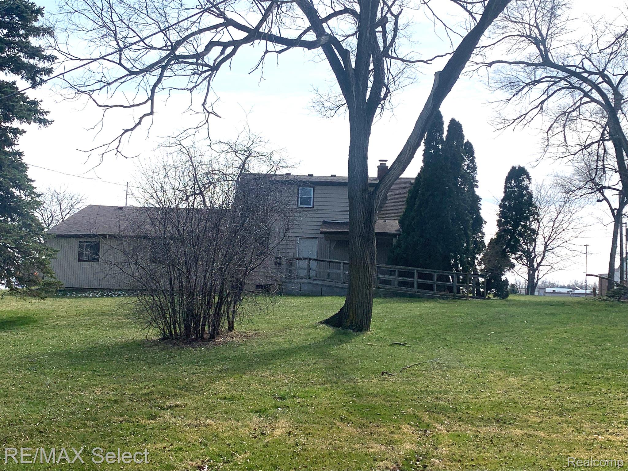 3428 LENNON Road