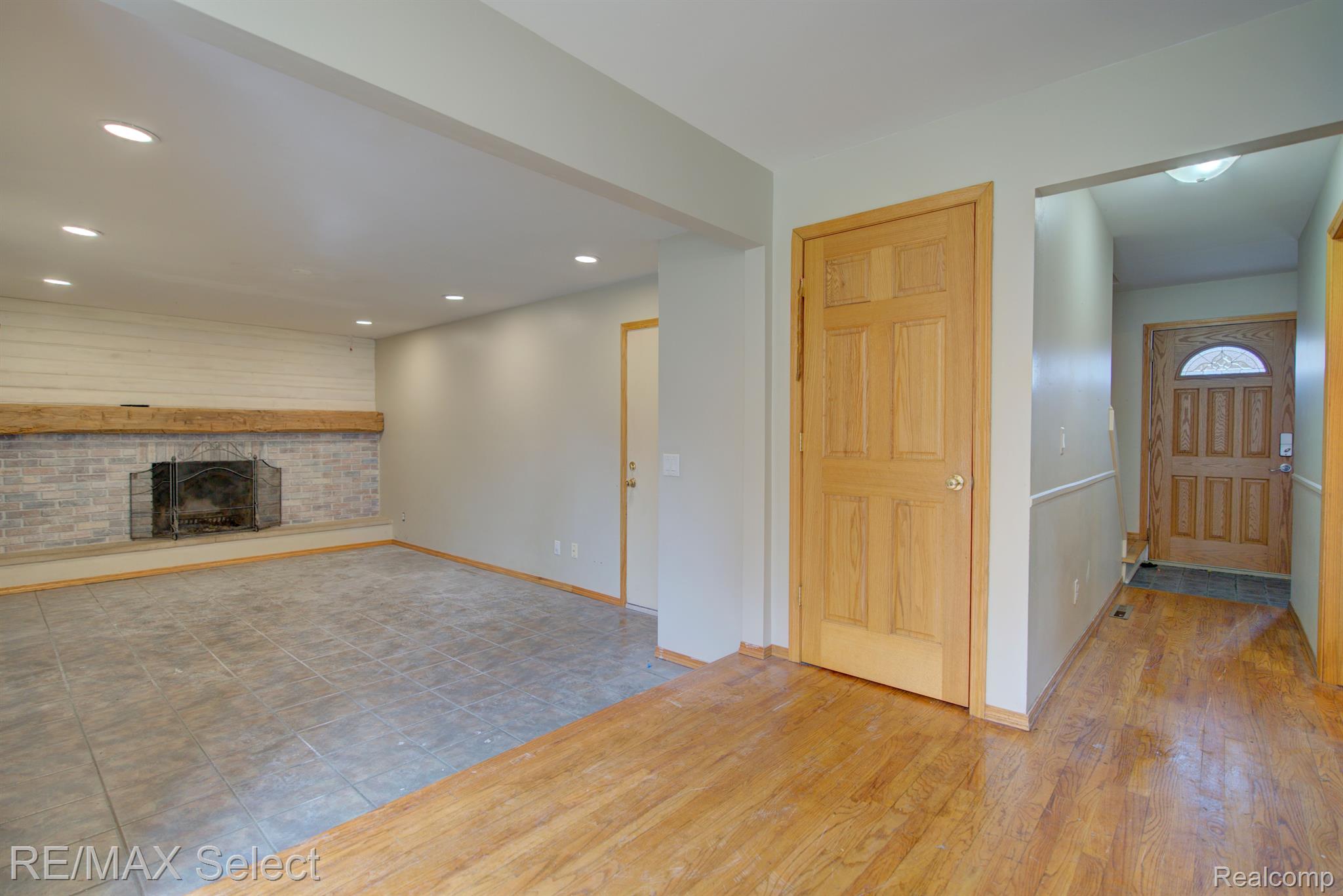 9214 WASHBURN Road