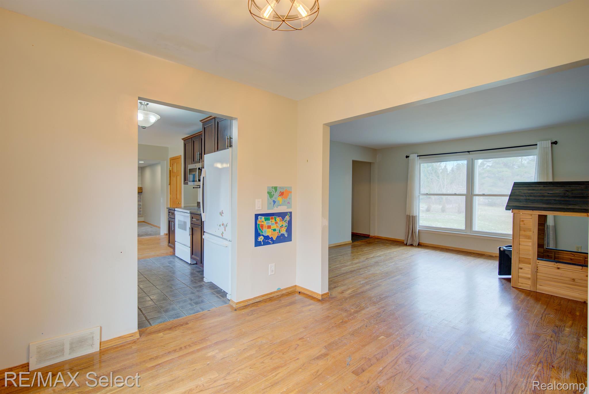 9214 WASHBURN Road