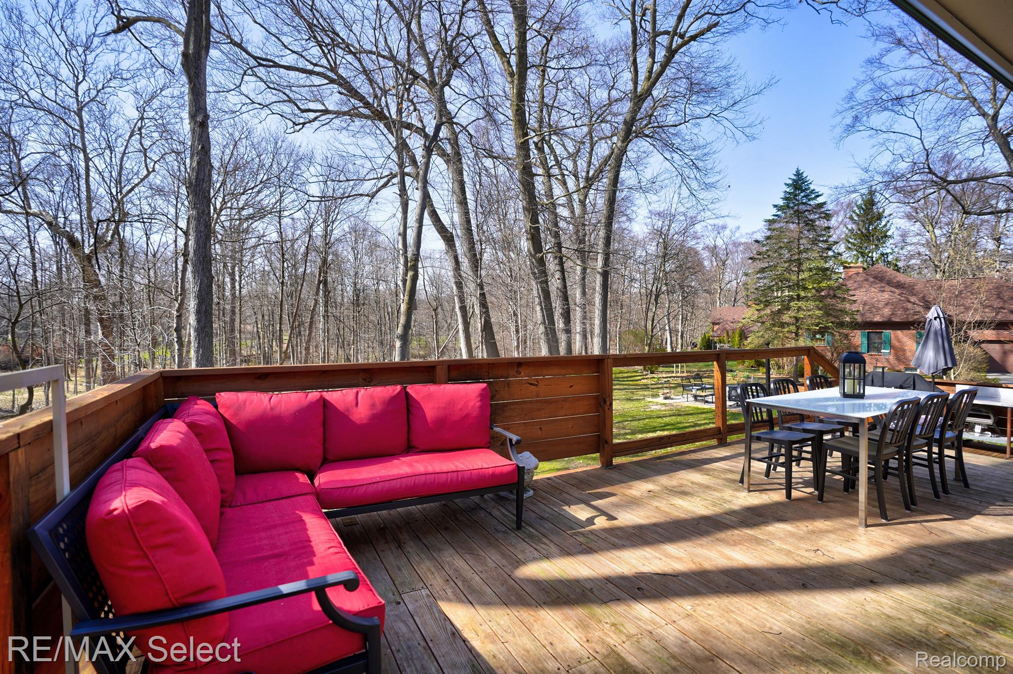 2151 CRESTLINE Drive
