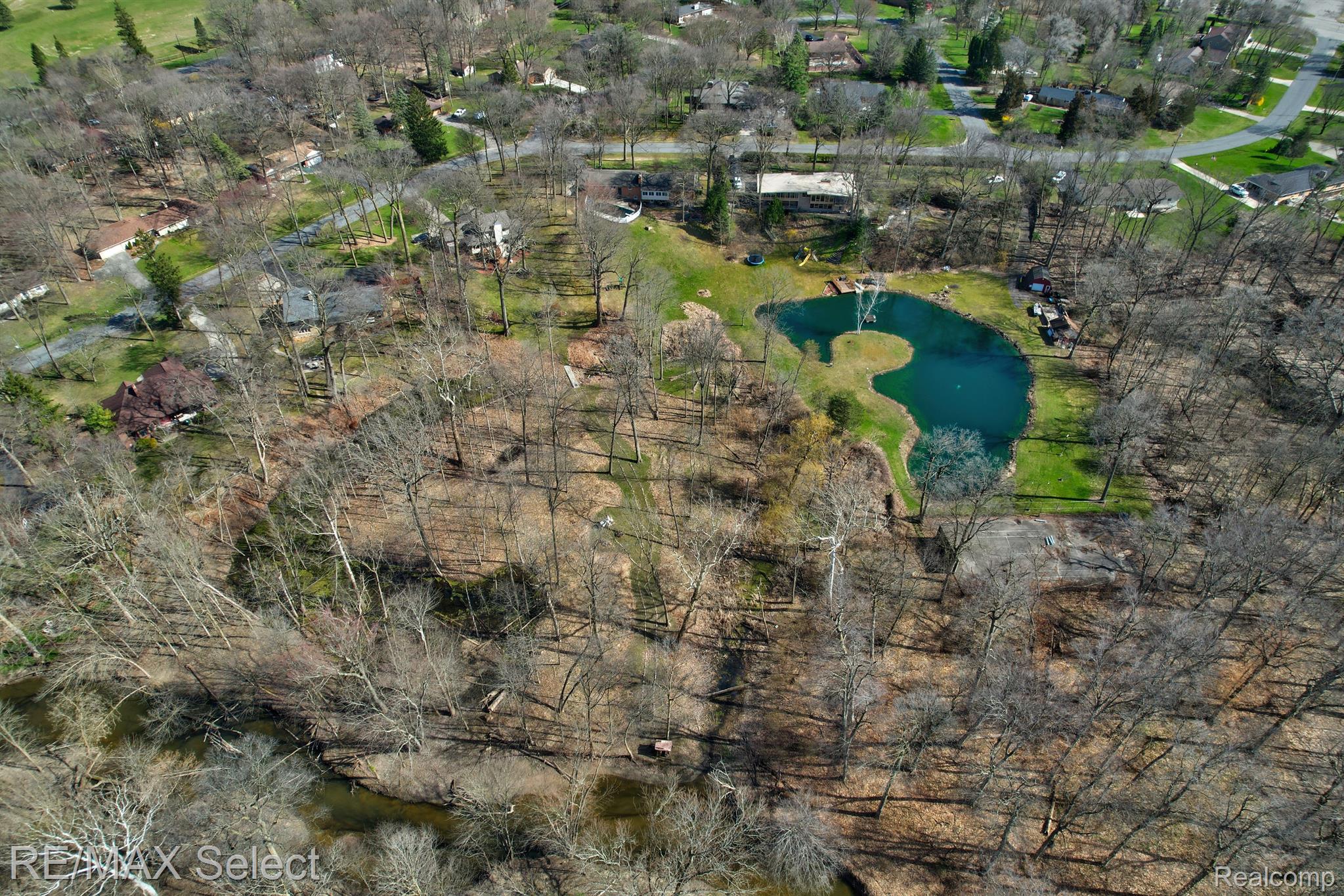 2151 CRESTLINE Drive