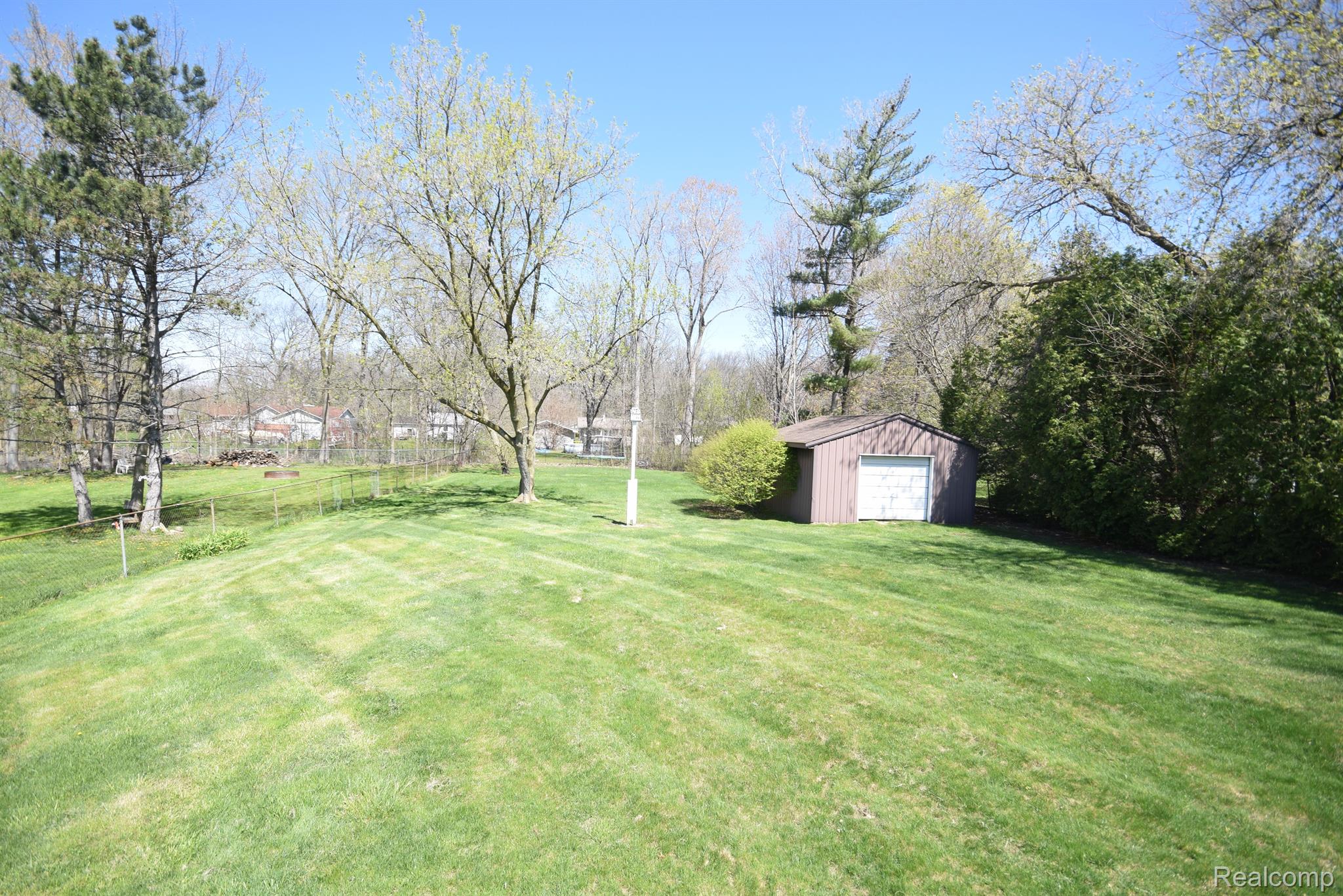 1157 E HILL Road