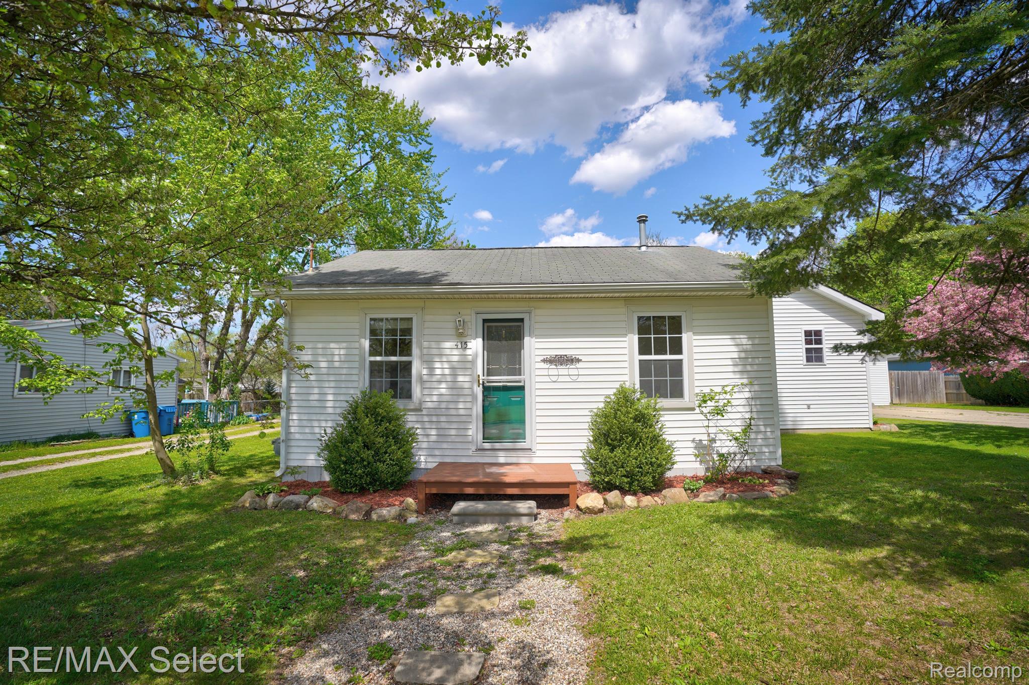 415 HARDEN Street