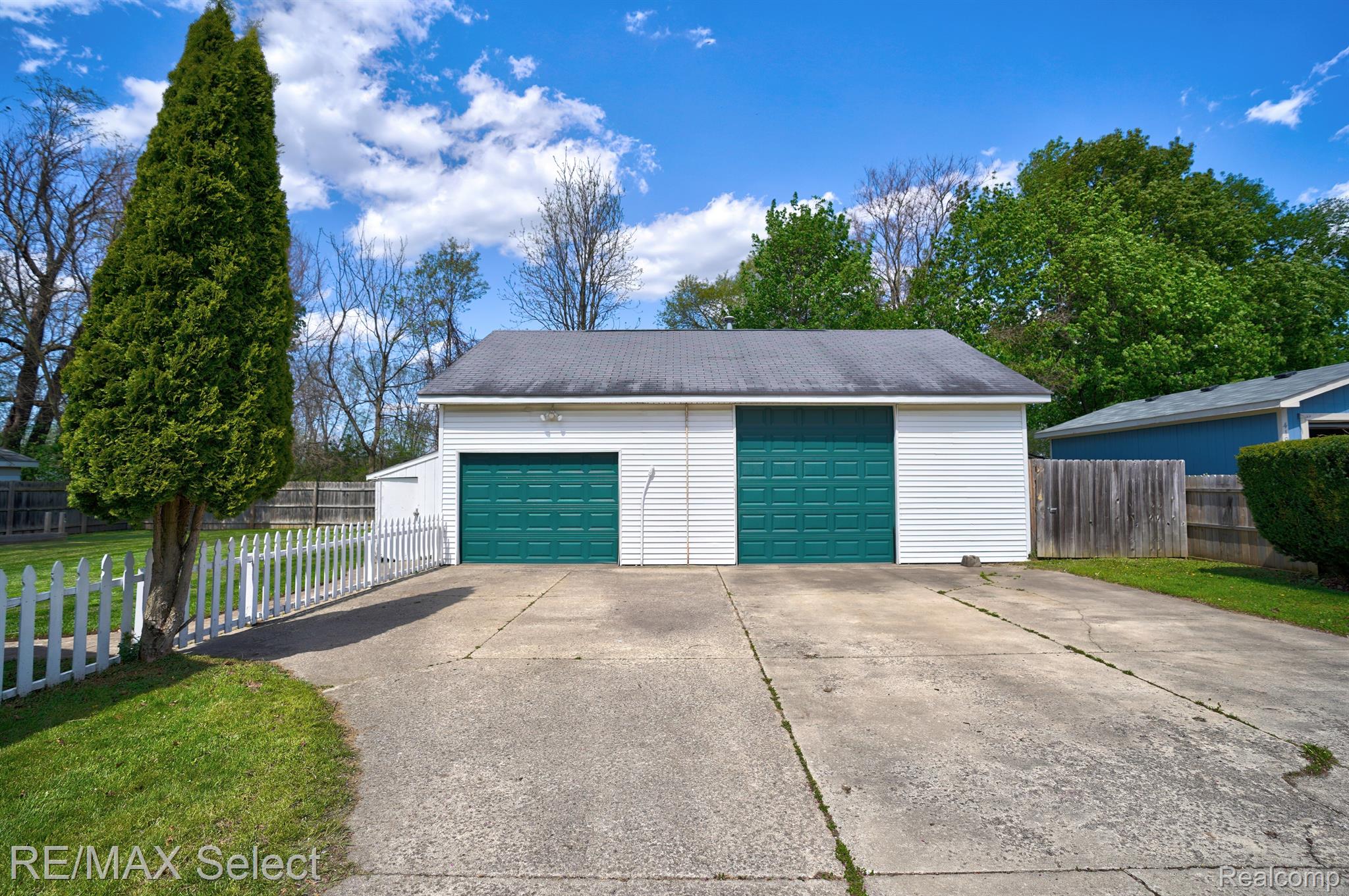 415 HARDEN Street