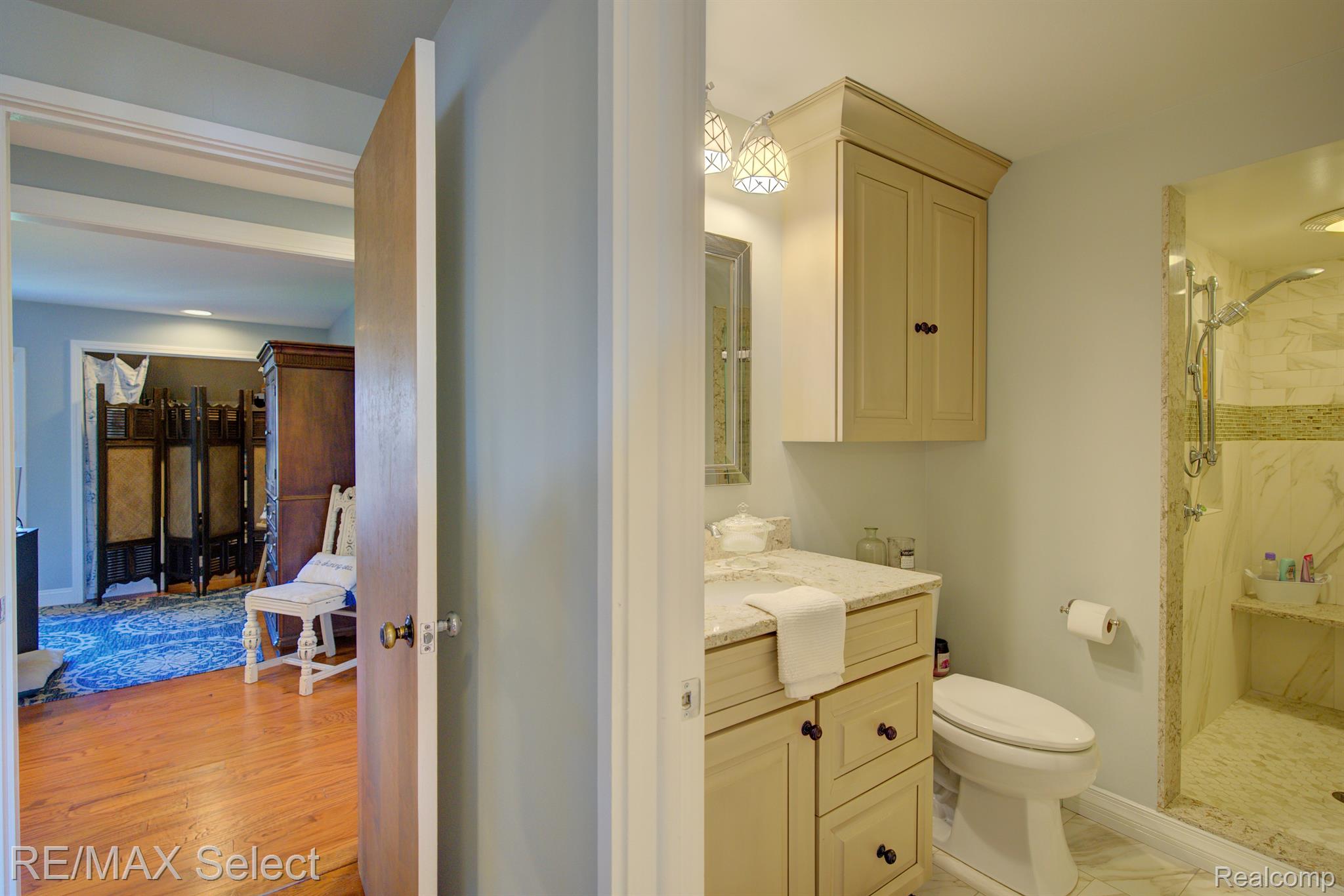 6306 LAURENTIAN Court