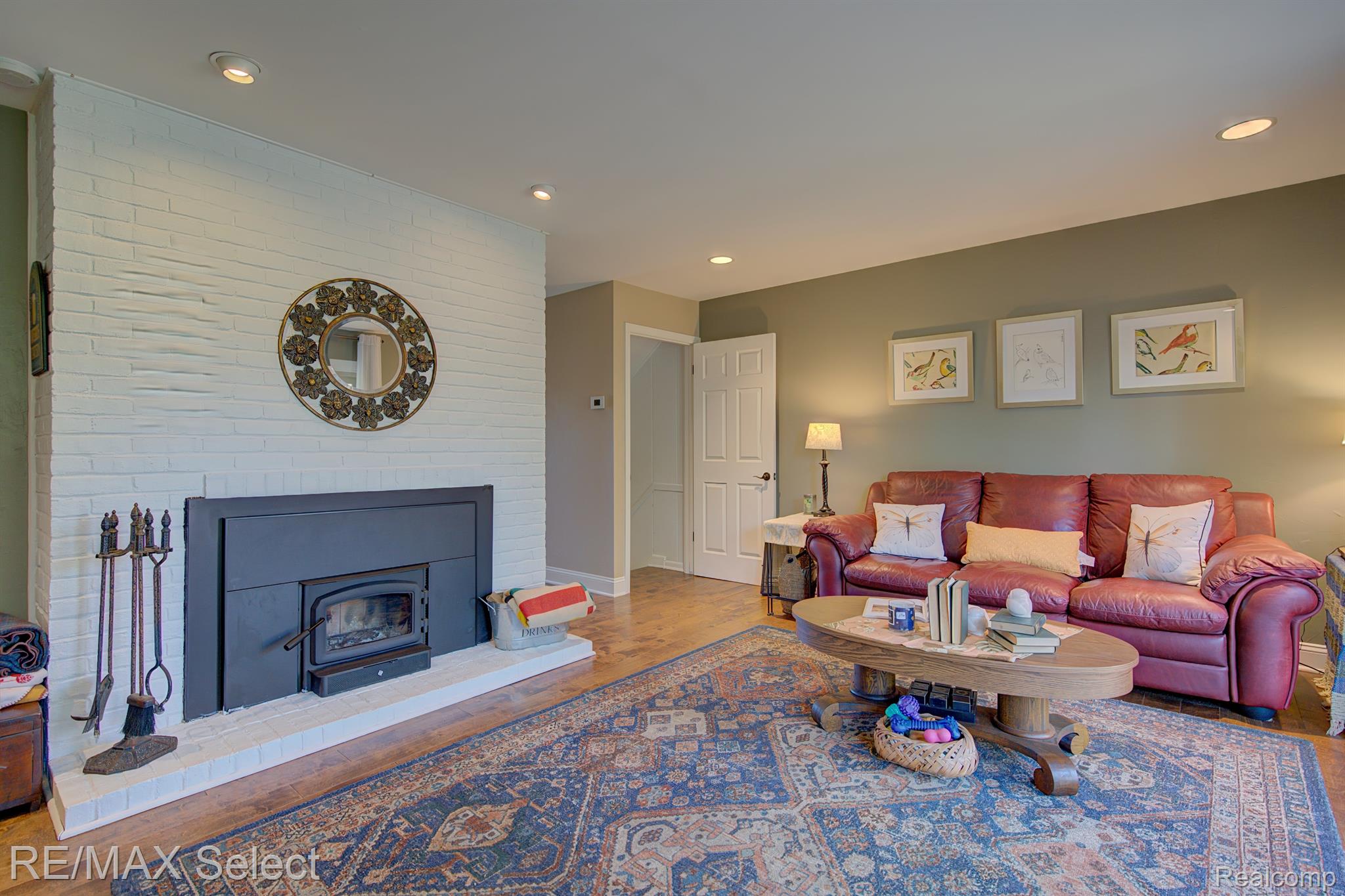 6306 LAURENTIAN Court