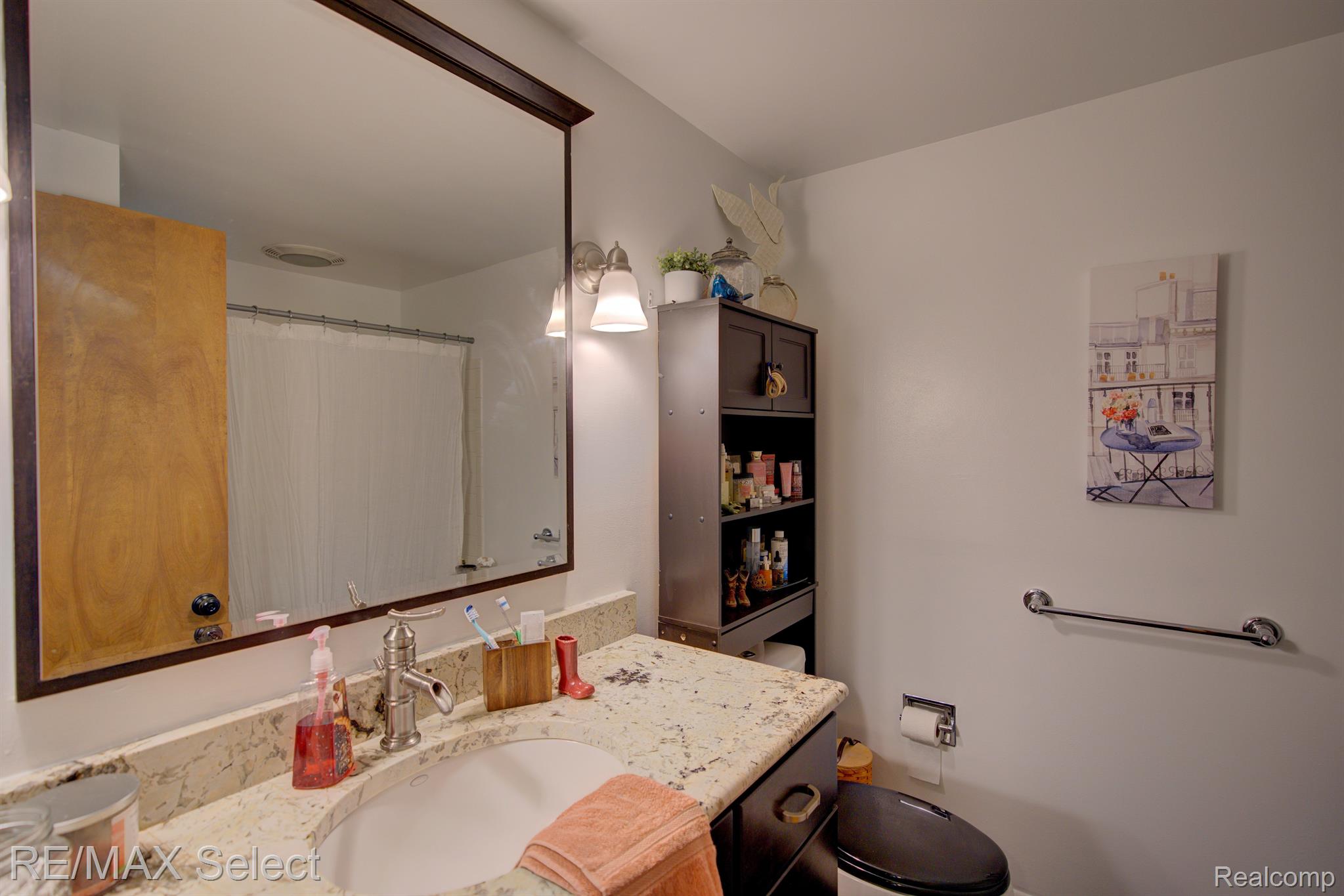 6306 LAURENTIAN Court