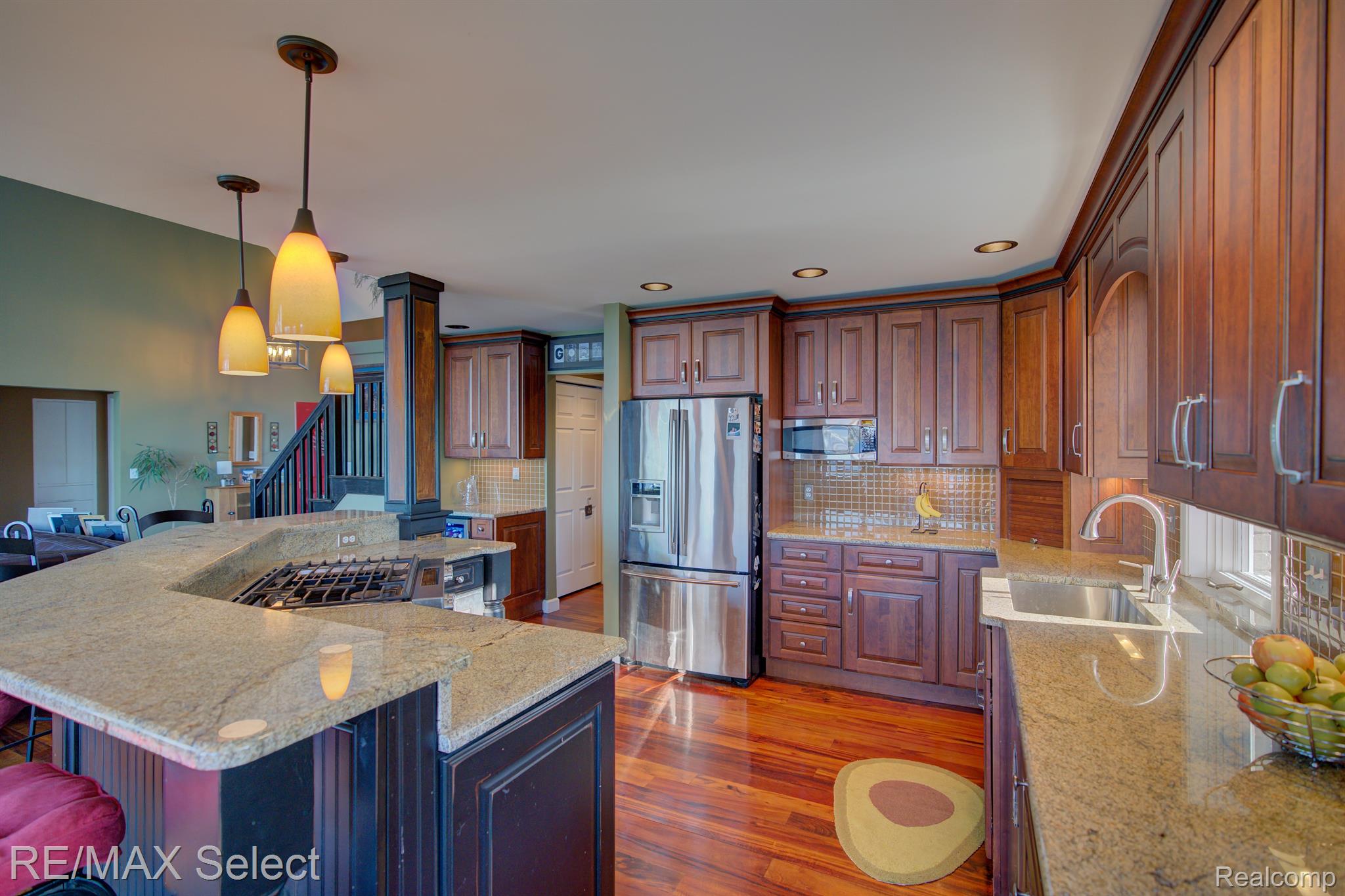 2486 CRANEWOOD Drive