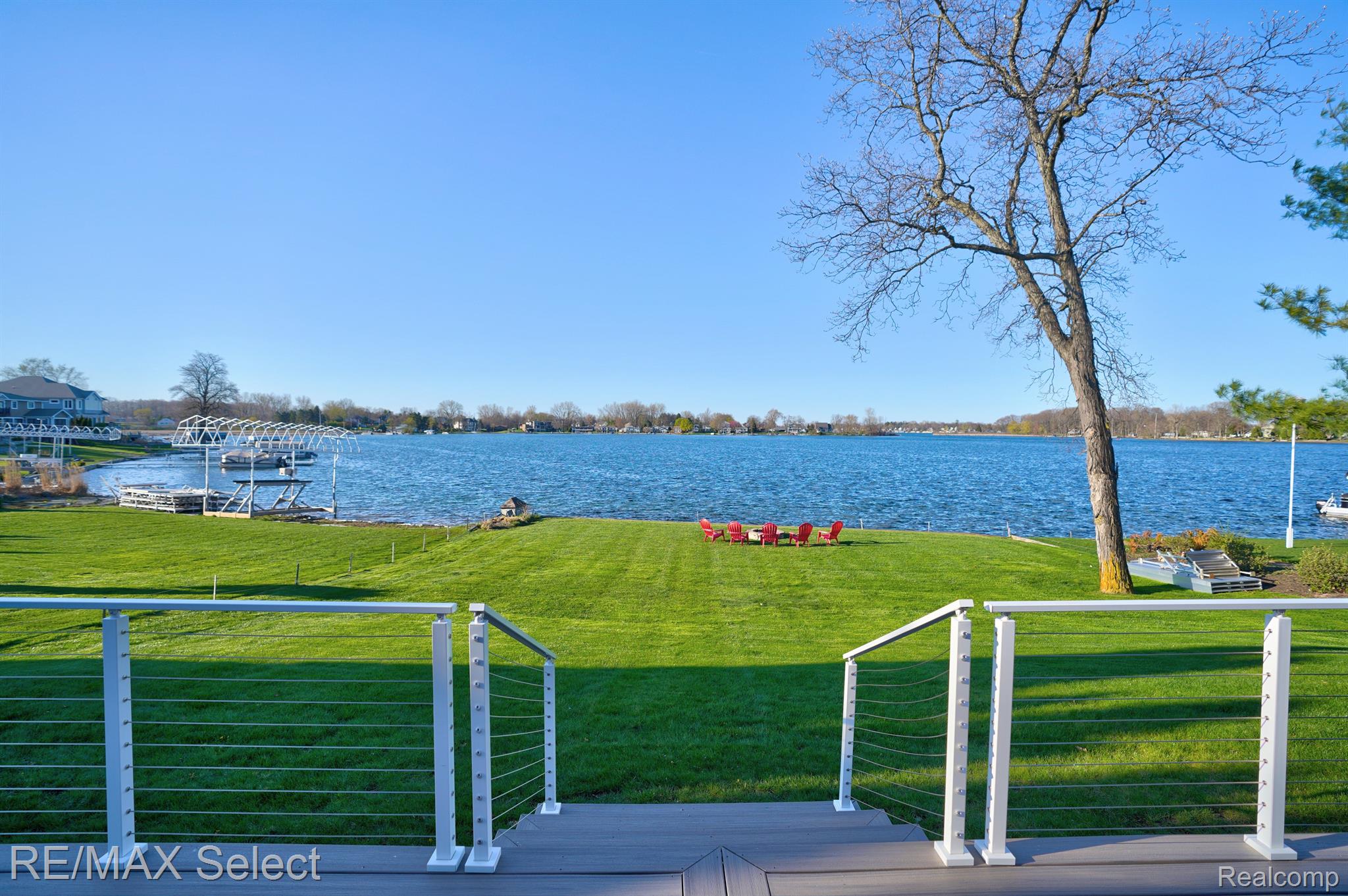 2486 CRANEWOOD Drive