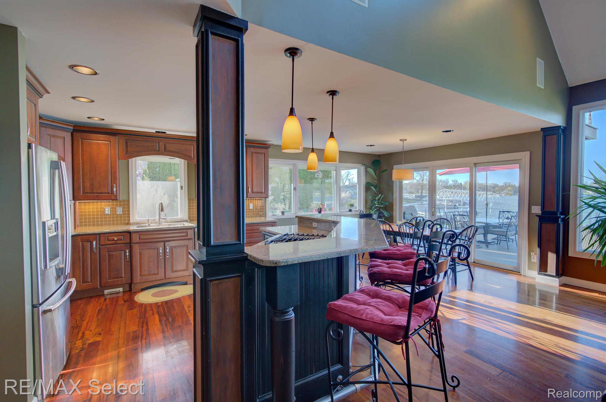 2486 CRANEWOOD Drive
