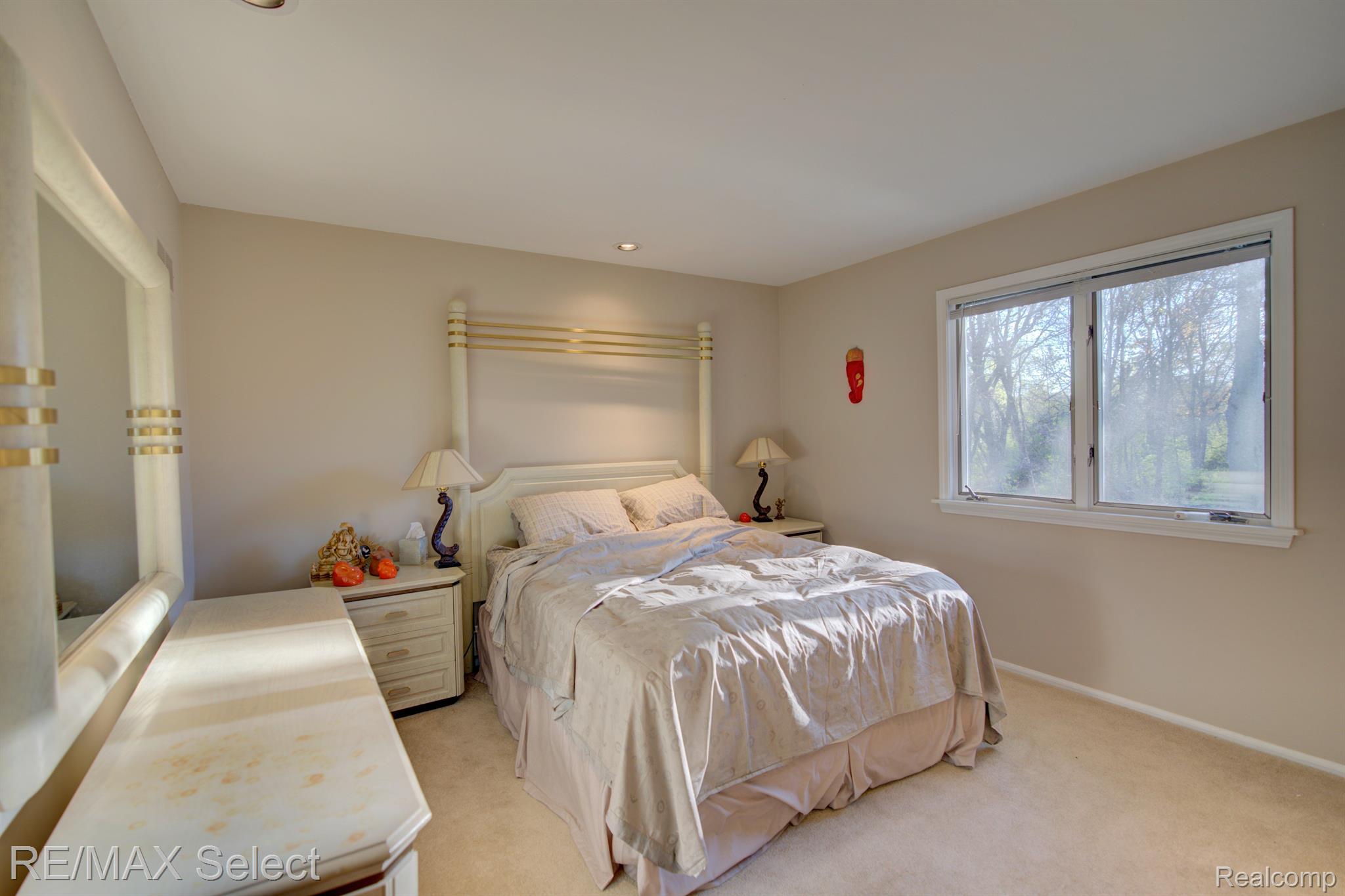 1267 DYEMEADOW Lane
