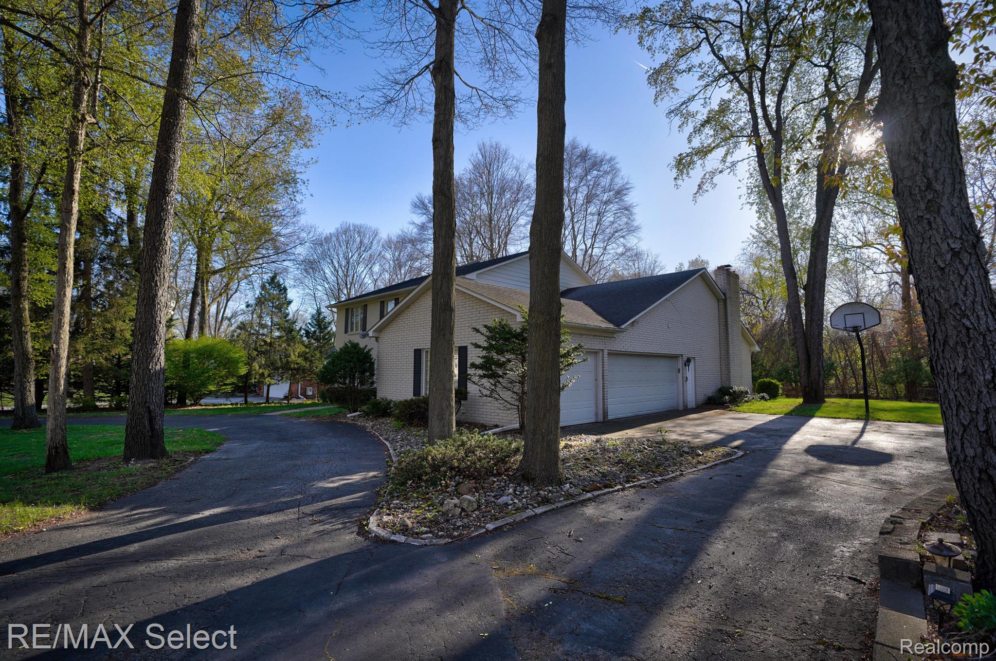 1267 DYEMEADOW Lane