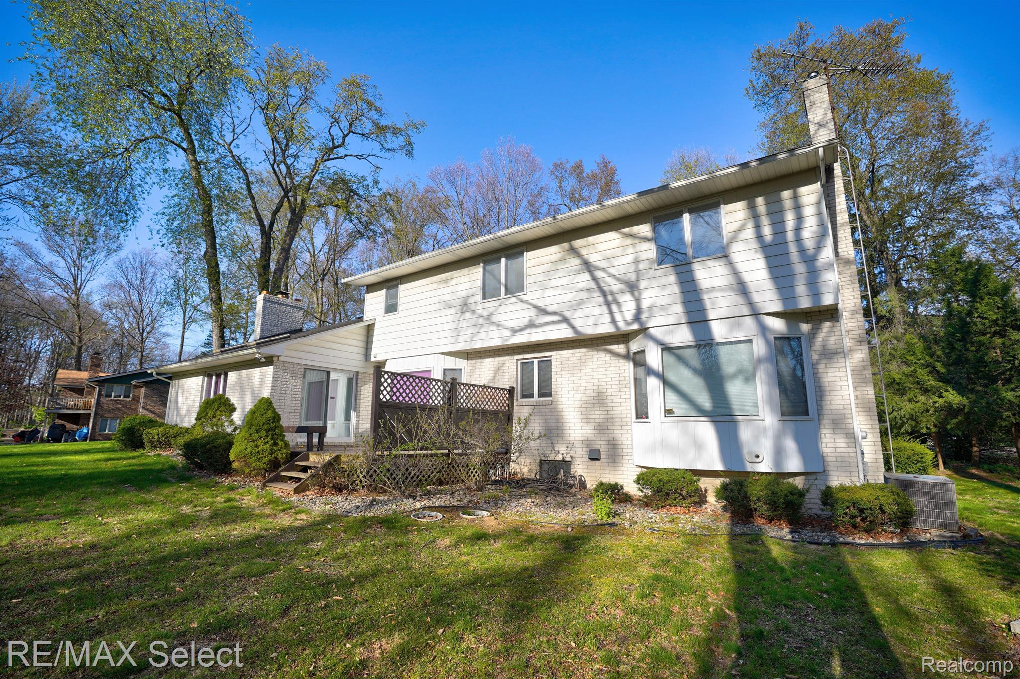 1267 DYEMEADOW Lane