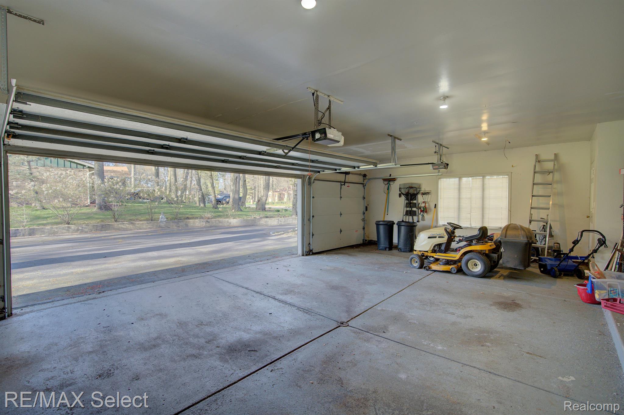 1267 DYEMEADOW Lane