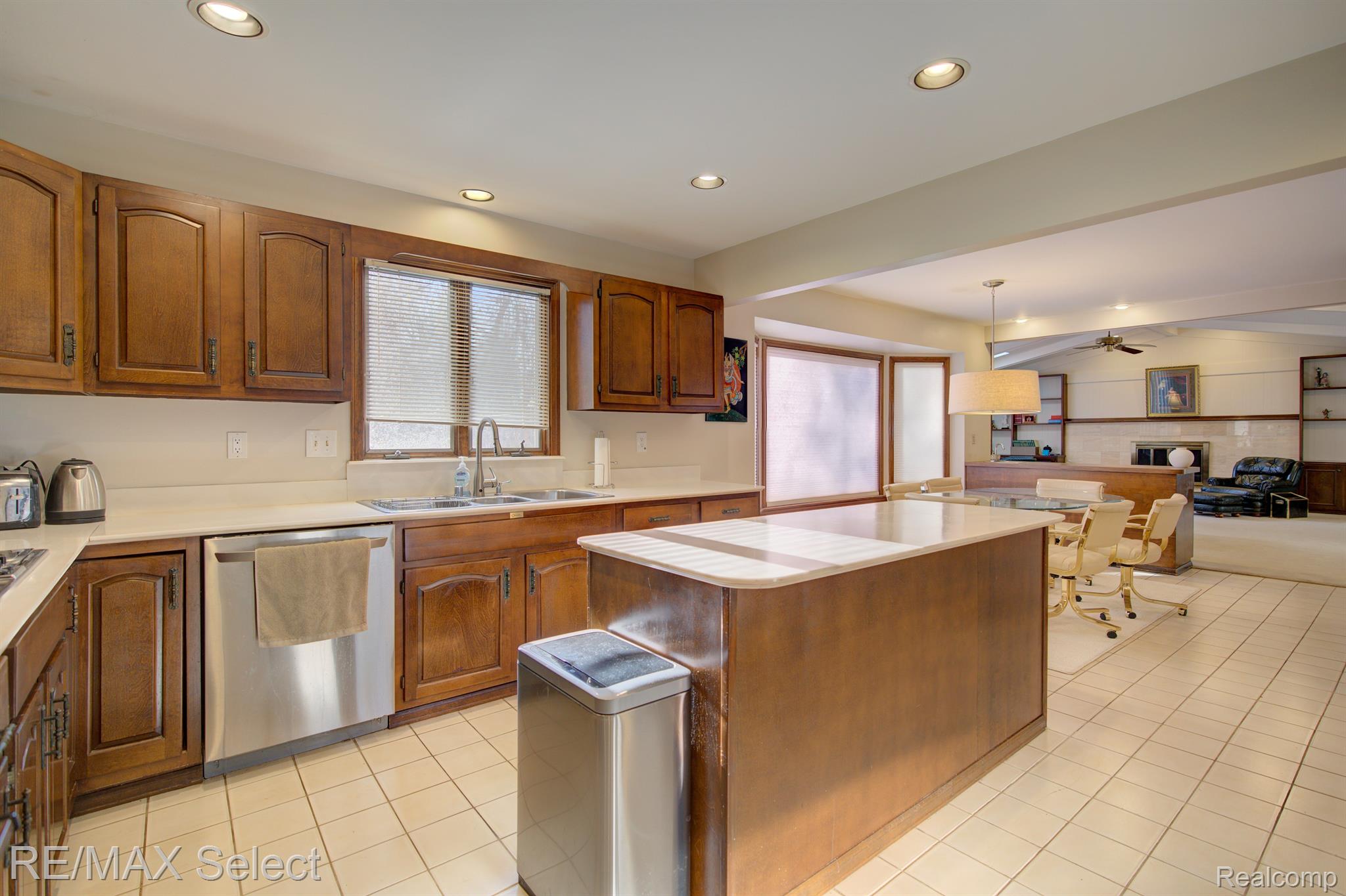 1267 DYEMEADOW Lane
